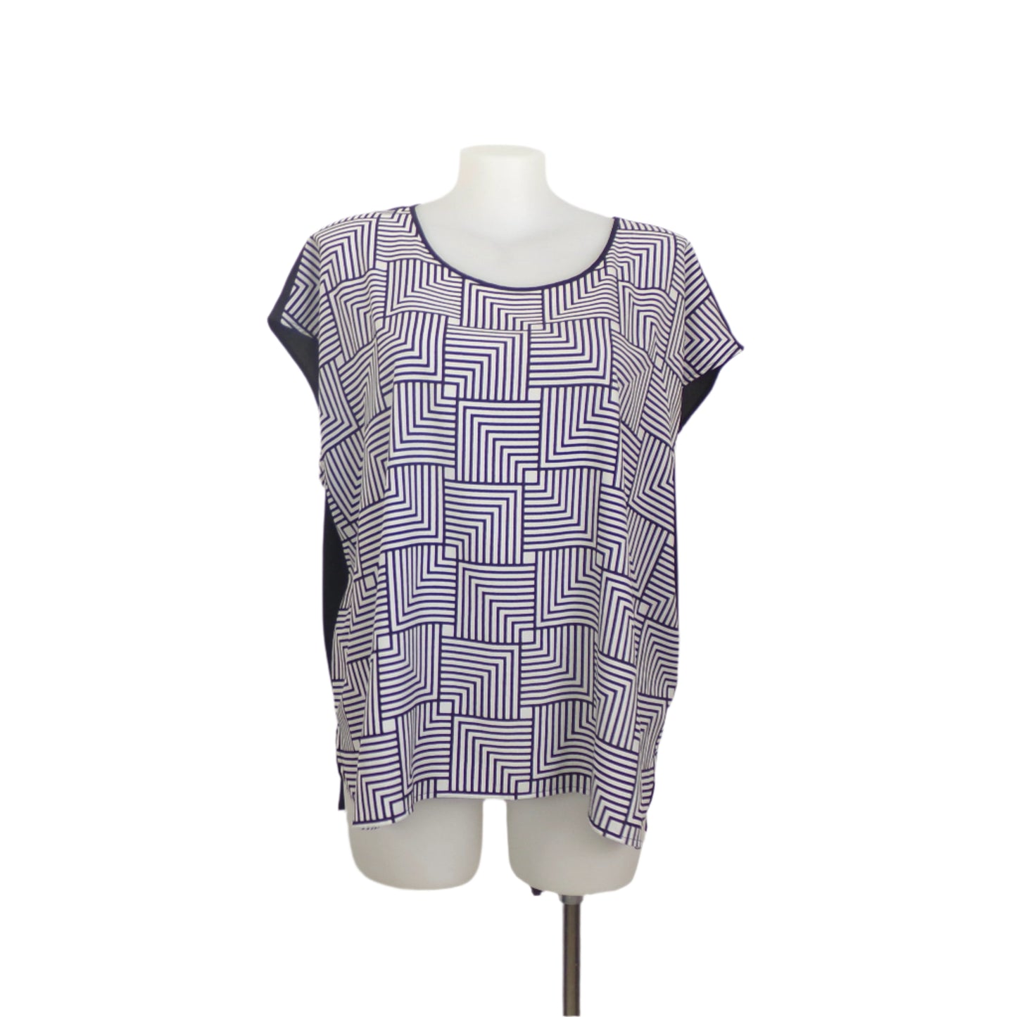 Graphic Front Print Top with Black Back Size 24