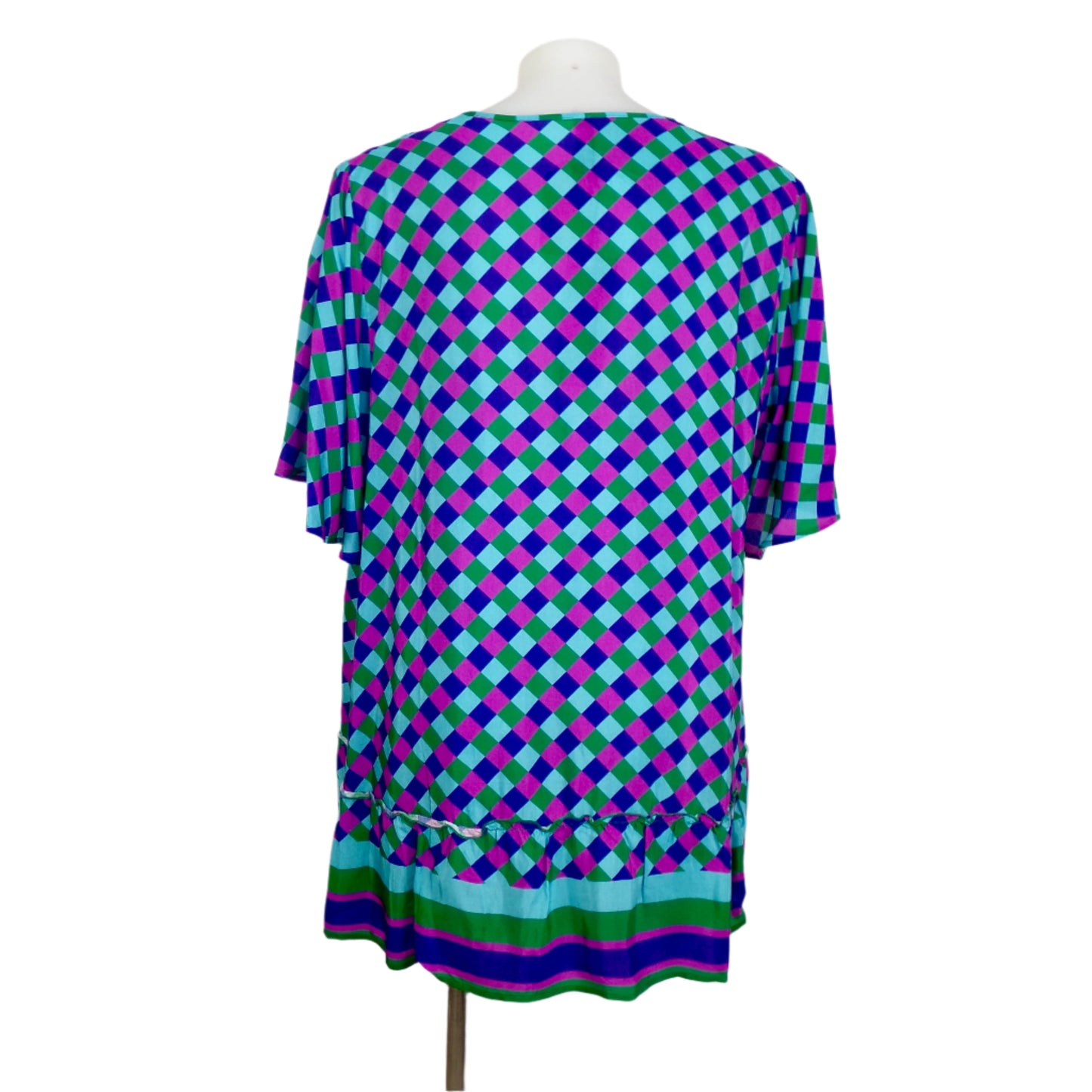 Taking Shape Satin Feel Check Top Size 22 Brand New