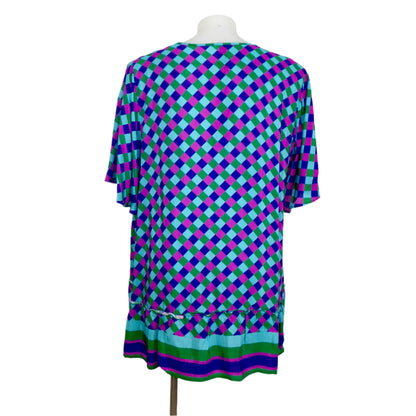 Taking Shape Satin Feel Check Top Size 22 Brand New