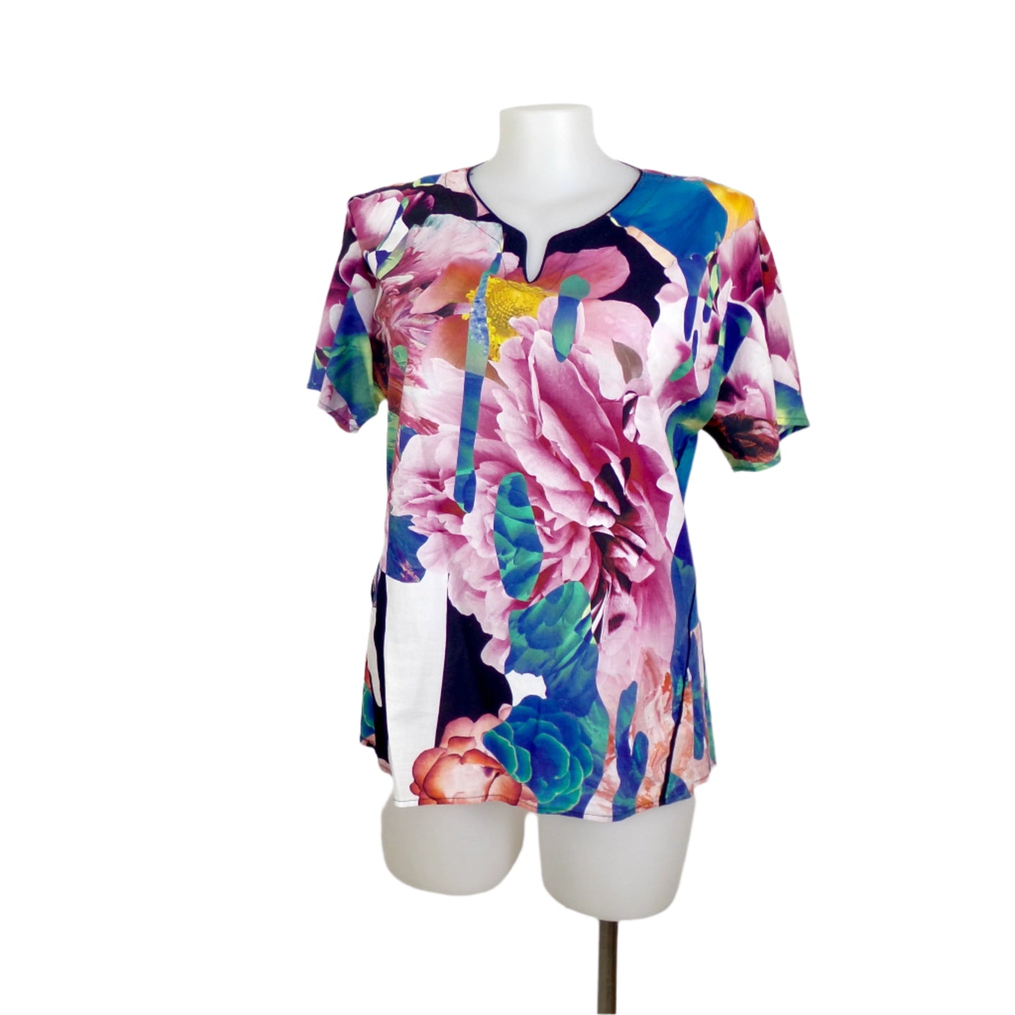 Marco Polo Bold Floral V-Neck Top – Size 16