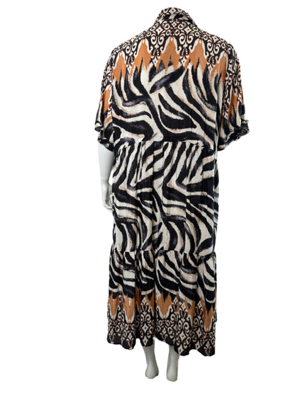 Taking Shape Tier Dress - Size 24 BRAND NEW