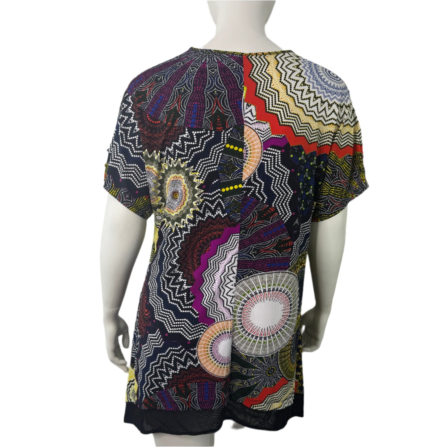 Taking Shape Asymmetric Mesh Hem Print Tunic - Size 18