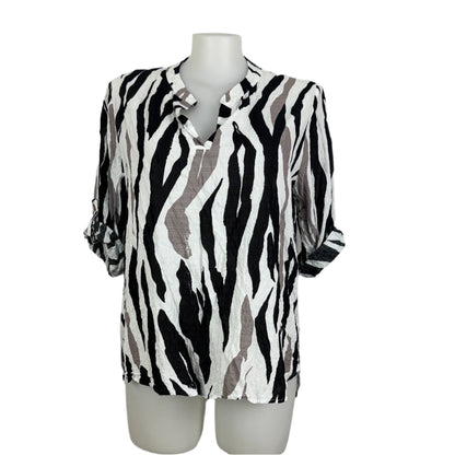 Animal-Inspired Print Button-Up Top Size 18