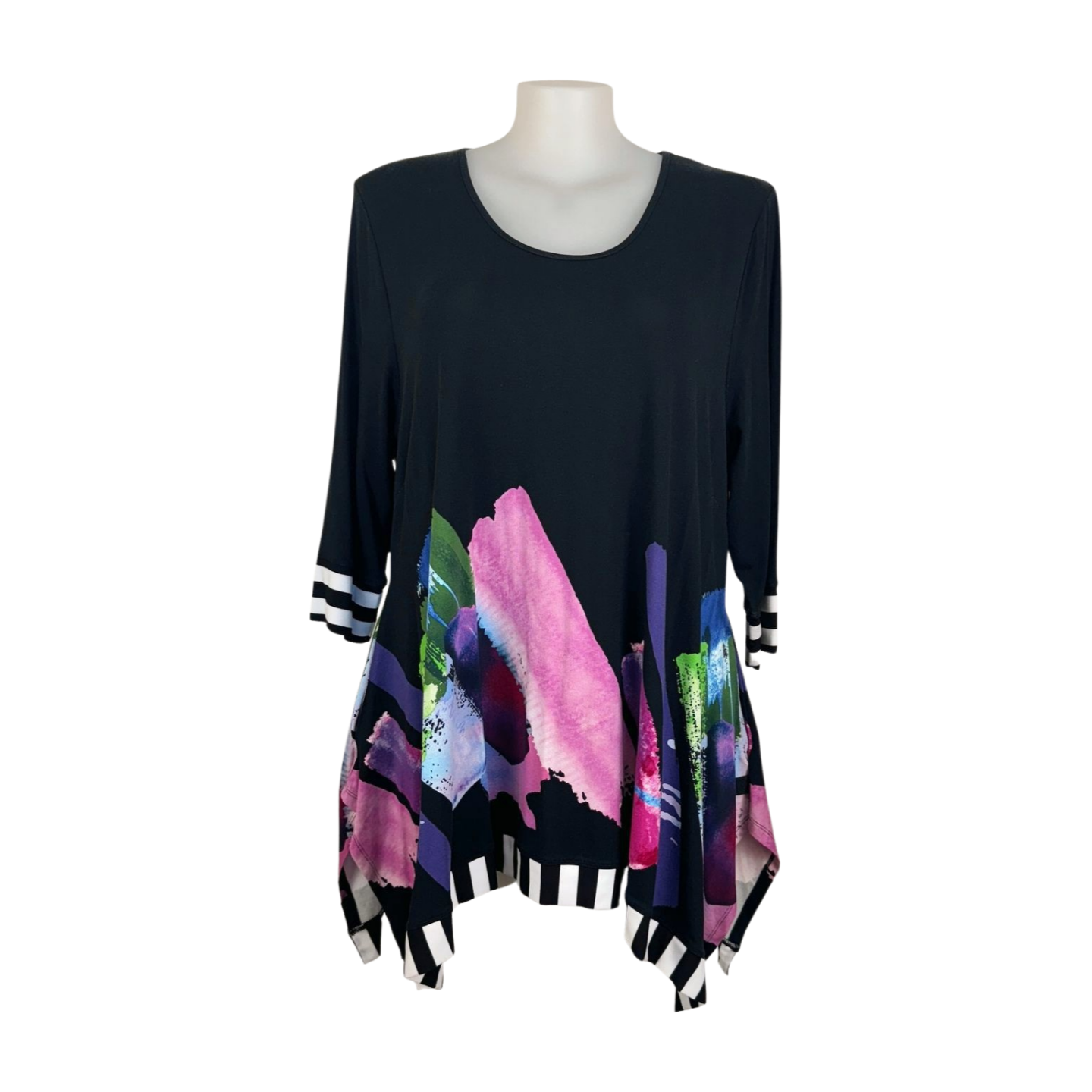 Taking Shape Black Top with Contrast Print and Asymmetric Hem Size 20