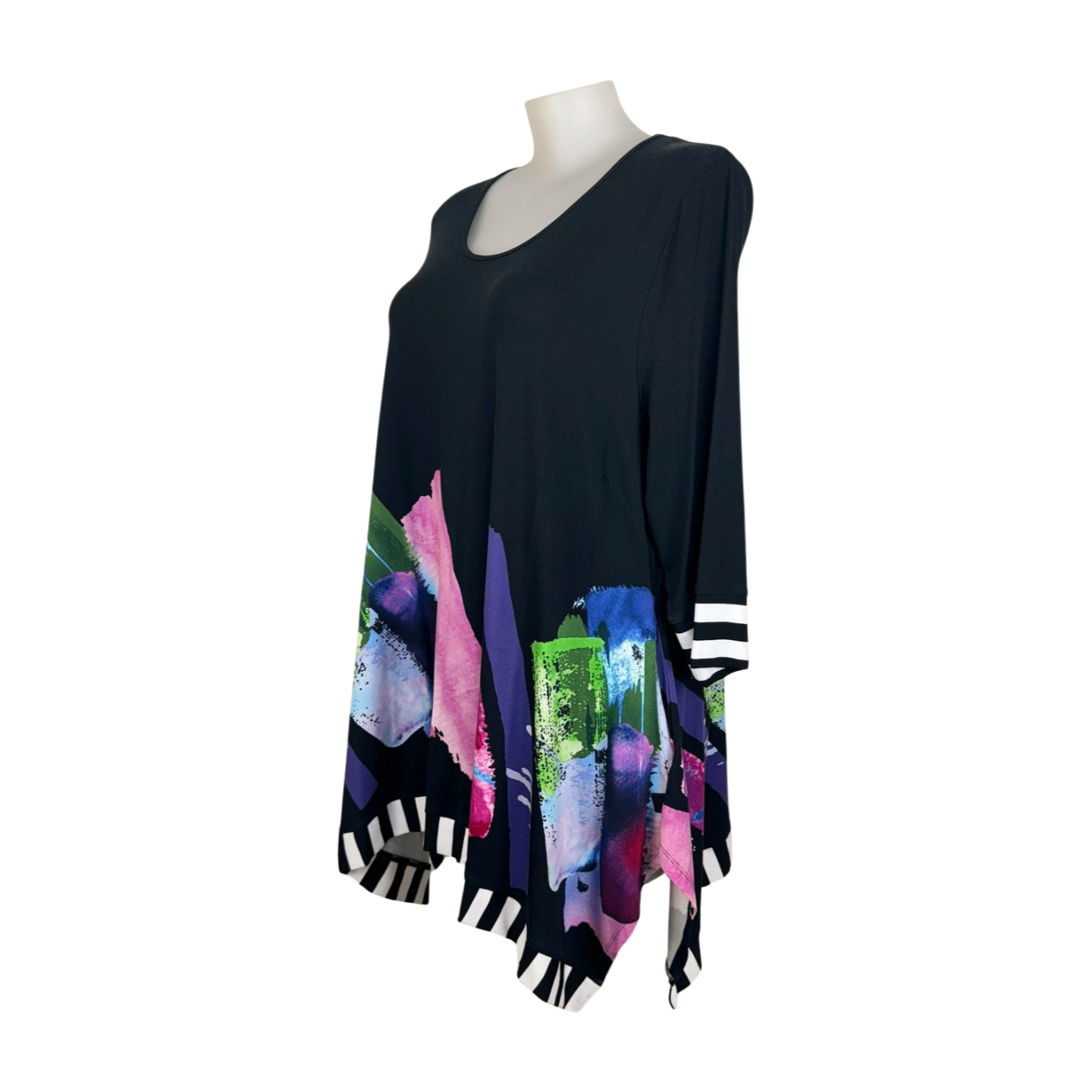 Taking Shape Black Top with Contrast Print and Asymmetric Hem Size 20