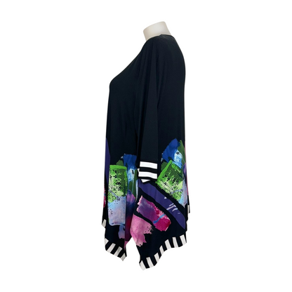 Taking Shape Black Top with Contrast Print and Asymmetric Hem Size 20