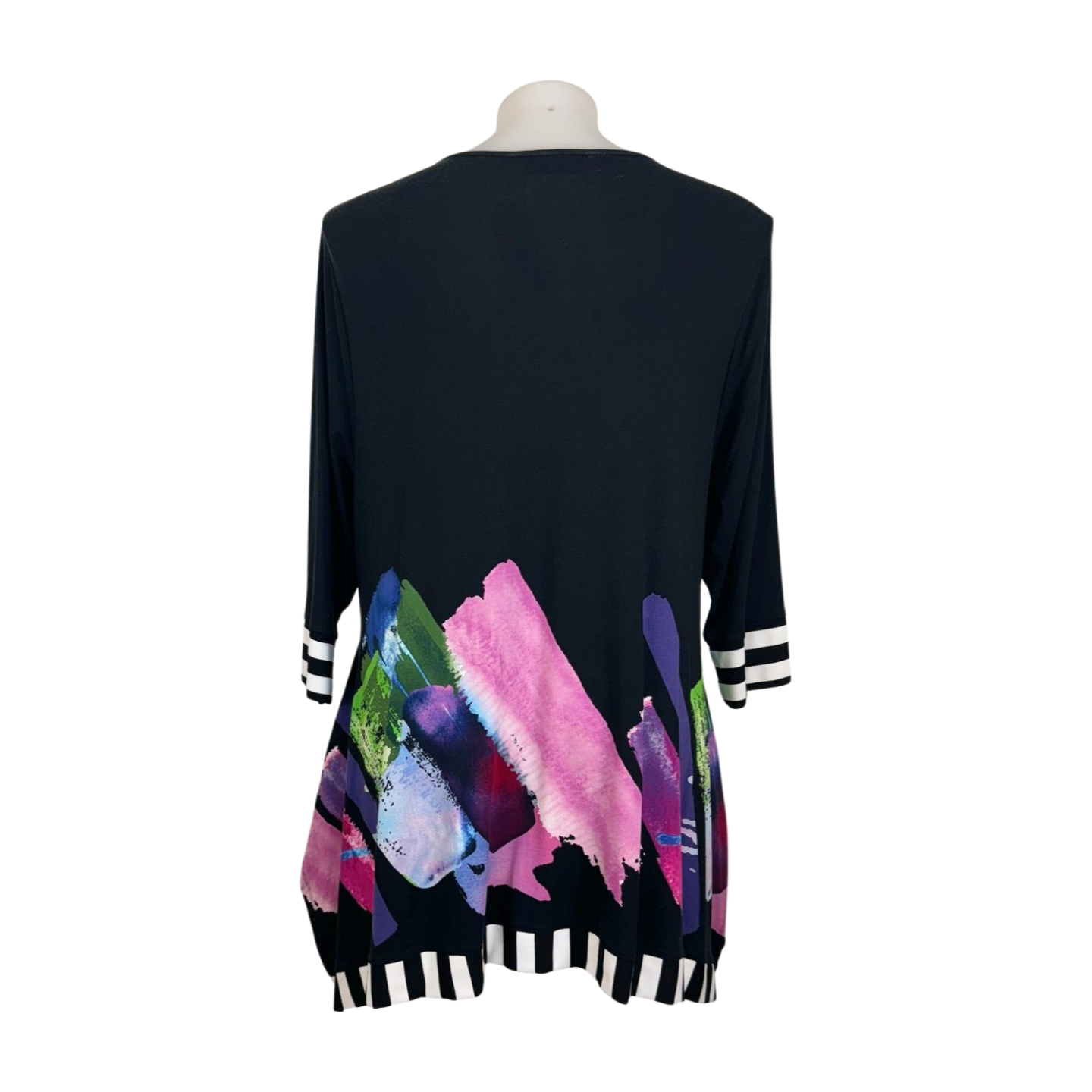 Taking Shape Black Top with Contrast Print and Asymmetric Hem Size 20